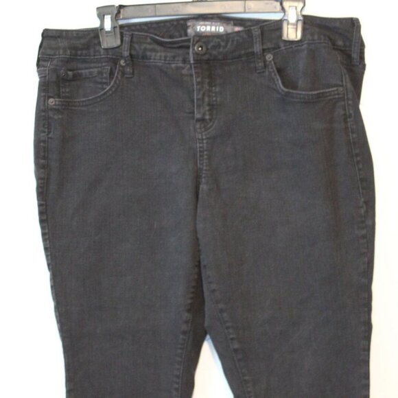 Torrid Ankle Skinny Lace Hem Jeans Black Women's Plus Size 16 H13659 - Picture 4 of 8